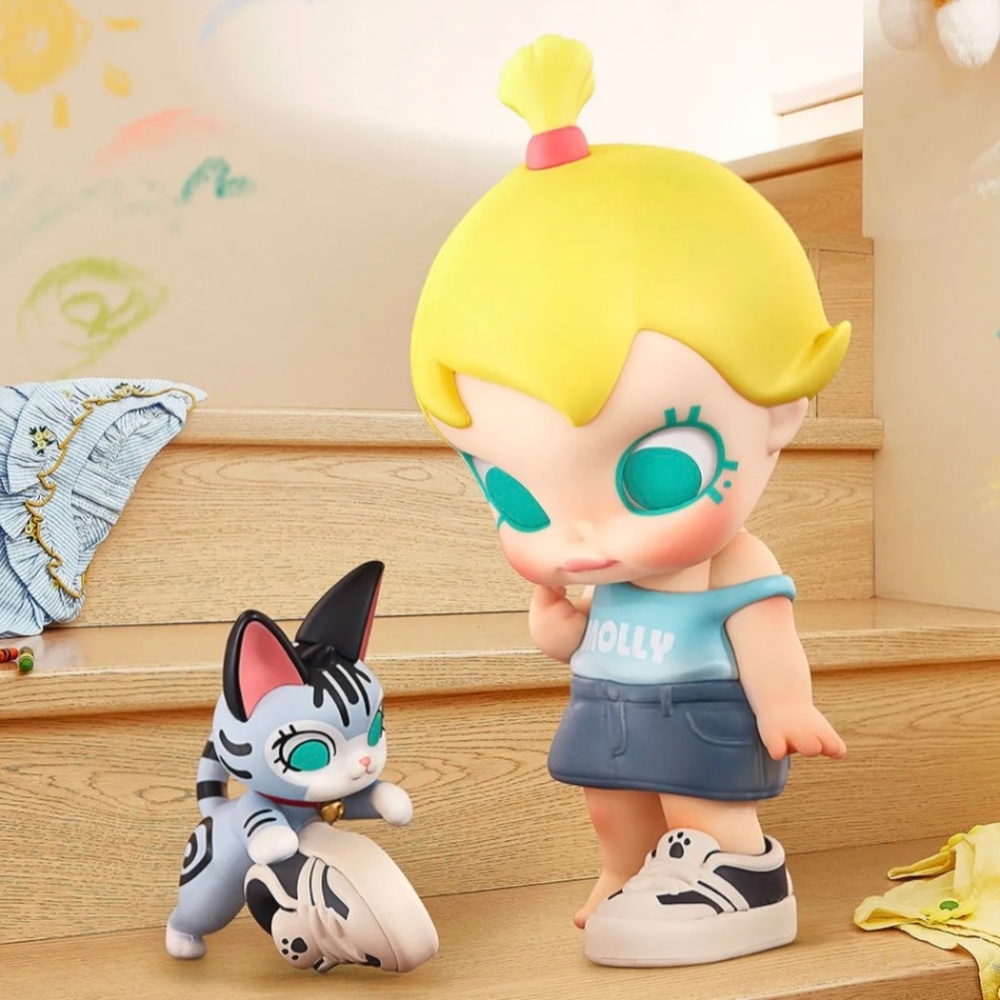 Baby Molly and Tabby Figure - The Other Shoe is for You
